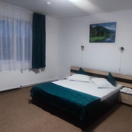 Pensiunea Sorina Casa Alba Moeciu De Sus Exteriér fotografie